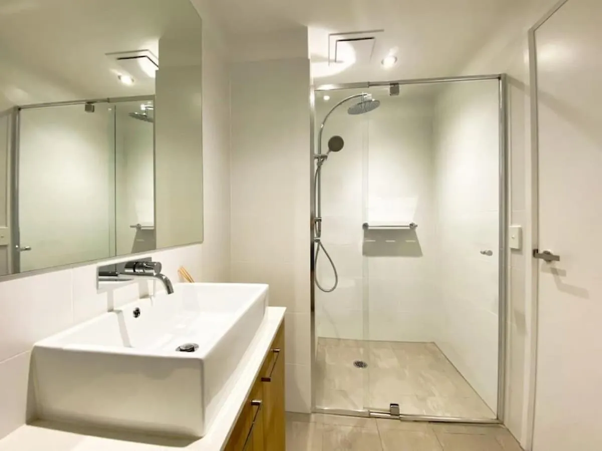 Beautiful 2Br Apt At Adelaide Cbd With Pool-Gym-Bbq 0*,  Australia